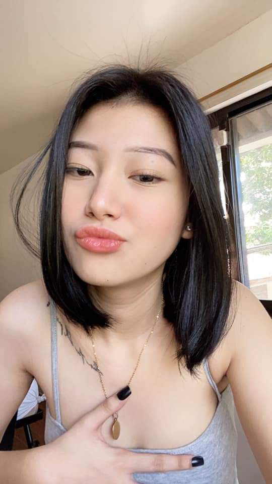 Xxx má kế trong khi đang nói chuyện với sếp